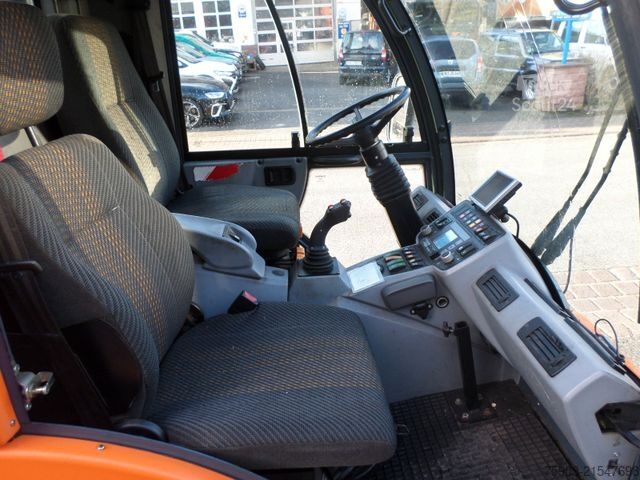 Kitas MULTICAR Tremo  C   X 56  mit Leistungshydraulik  1 Hand