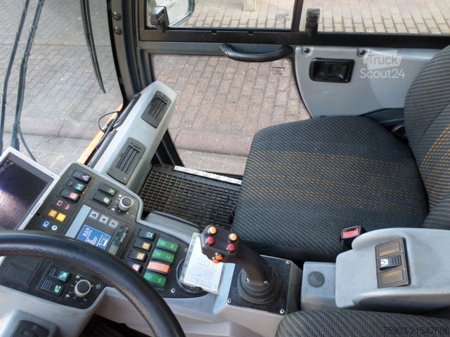 Kitas MULTICAR Tremo  C   X 56  mit Leistungshydraulik  1 Hand