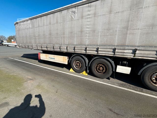 Open semitrailer with tarp KRONE SD Plane+ Lenkachse + Mitnahmestapler