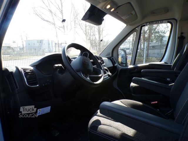 Camper van ROADCAR R 640 Citroen 140 PS Schlafdach, Assistenzpaket