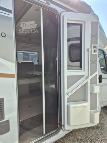 Ημιενσωματωμένο αυτοκινούμενο τροχόσπιτο BÜRSTNER Lyseo TD 594