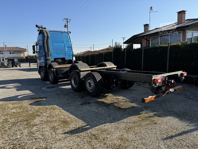 Chassi de caminhão Volvo FH 480