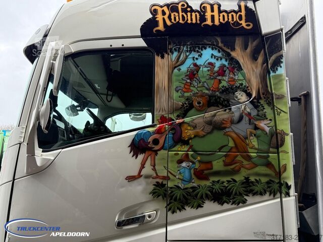  Volvo FH 750 6x4, Dynamic steering, Special painting