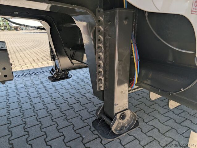  Fliegl 3-Achs Jumbo Gardinen Sattelauflieger