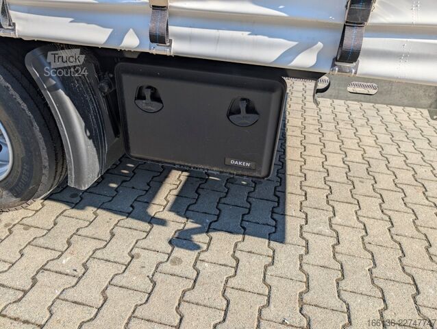  Fliegl 3-Achs Jumbo Gardinen Sattelauflieger