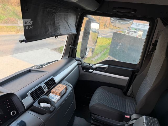 Standardní tahač MAN TGS 18.440 4x4 Kran 20m Seilwinde Greifer FUNK