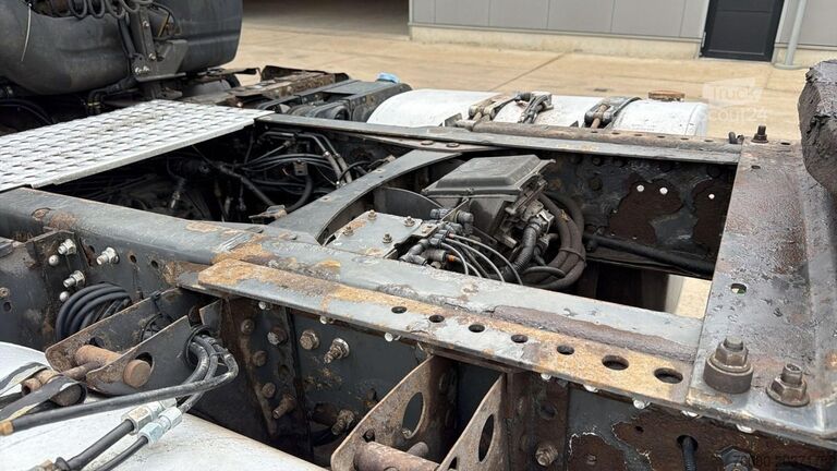 Tracteur standard Renault Premium 450 (BOITE MANUELLE / MANUAL GEARBOX)