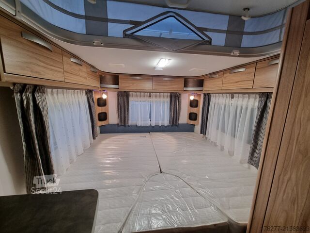 Tūrisma kemperis Eriba Feeling 442