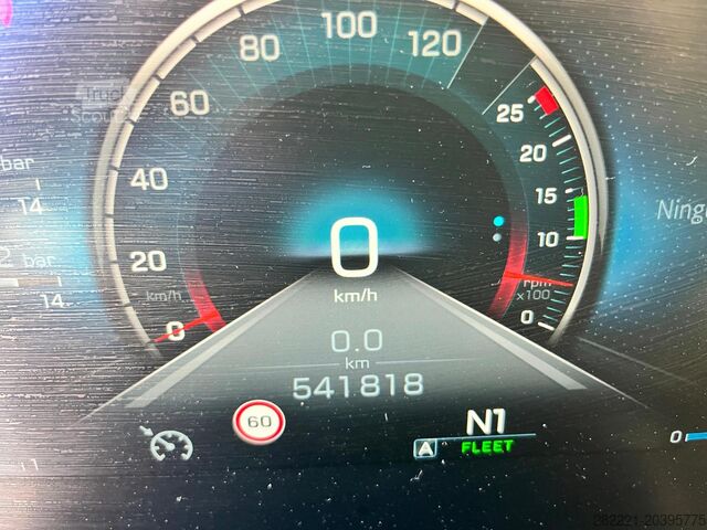 štandardná traktorová jednotka MERCEDES-BENZ Actros 5 1845 BigSpace