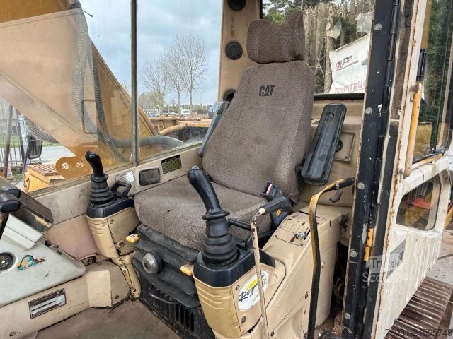 Chain excavator CATERPILLAR 320 BL Excavator Hammerline