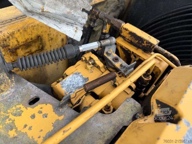 Chain excavator CATERPILLAR 320 BL Excavator Hammerline