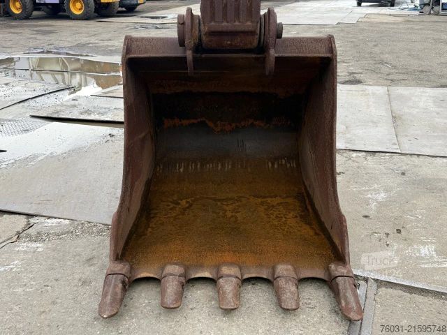 Chain excavator CATERPILLAR 320 BL Excavator Hammerline