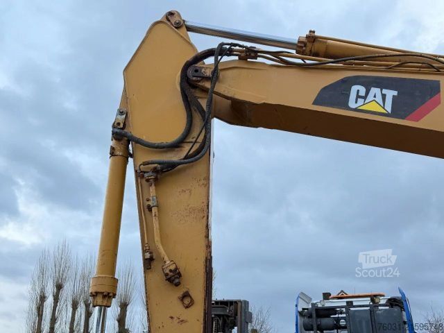 Chain excavator CATERPILLAR 320 BL Excavator Hammerline