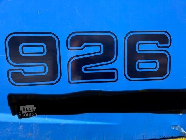 Chain excavator LIEBHERR LC 926 mit Drehkranzschaden