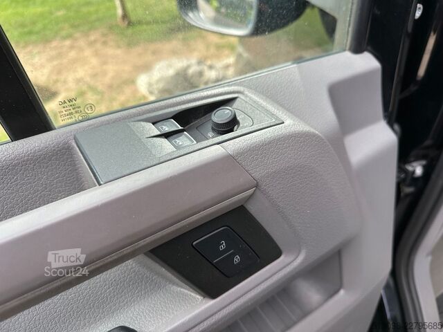Furgon skrzyniowy VW CRAFTER XXXL KOFFER PORTALTÜREN TREPPE KLIMA