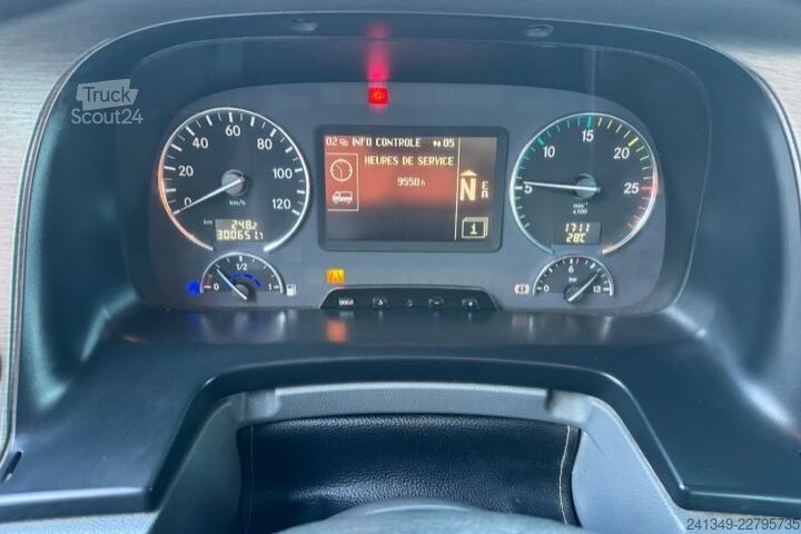 Vakio vetoauto MERCEDES-BENZ Actros 2651 V8 6x4
