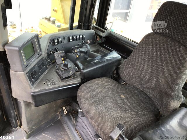 Вирівнювальна машина Caterpillar D11 Dozer + Ripper + EPA