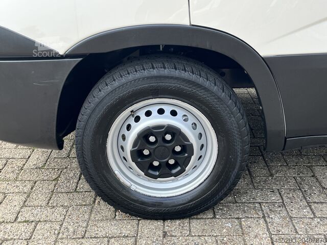 Nakládací plošina Iveco Daily 35S11D 2.3 345 7 persoons 3500kg trekgewi...