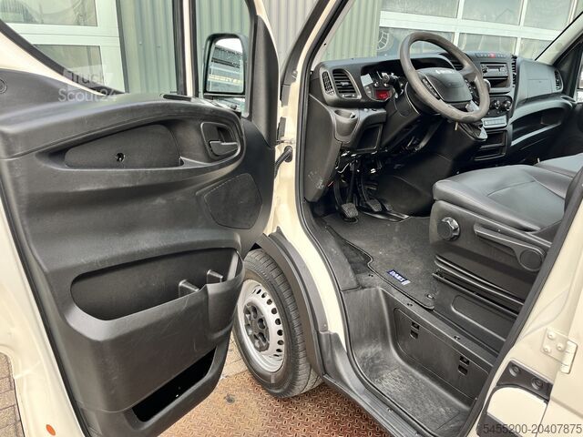 Nakládací plošina Iveco Daily 35S11D 2.3 345 7 persoons 3500kg trekgewi...