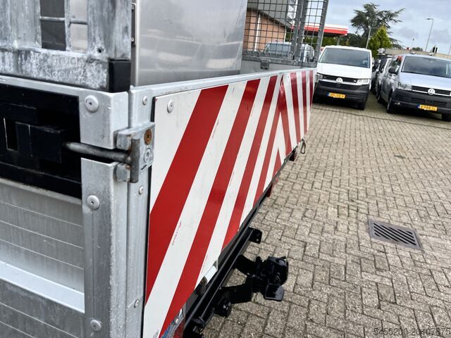 Nakládací plošina Iveco Daily 35S11D 2.3 345 7 persoons 3500kg trekgewi...