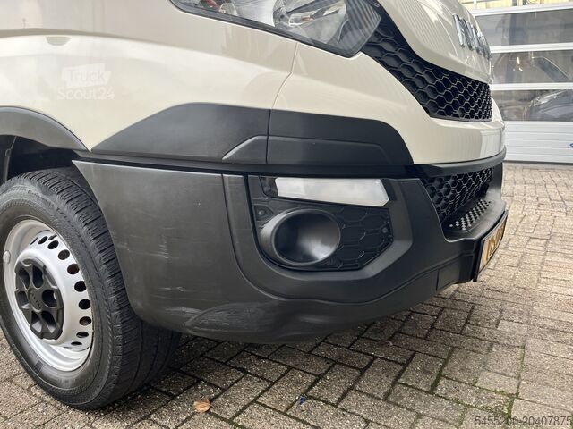 Nakládací plošina Iveco Daily 35S11D 2.3 345 7 persoons 3500kg trekgewi...