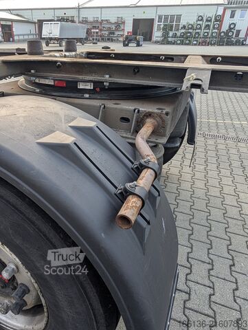 Polpriklopnik za zamenljive nadgradnje Fliegl ZWP 180 Standard