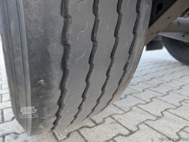 Polpriklopnik za zamenljive nadgradnje Fliegl ZWP 180 Standard