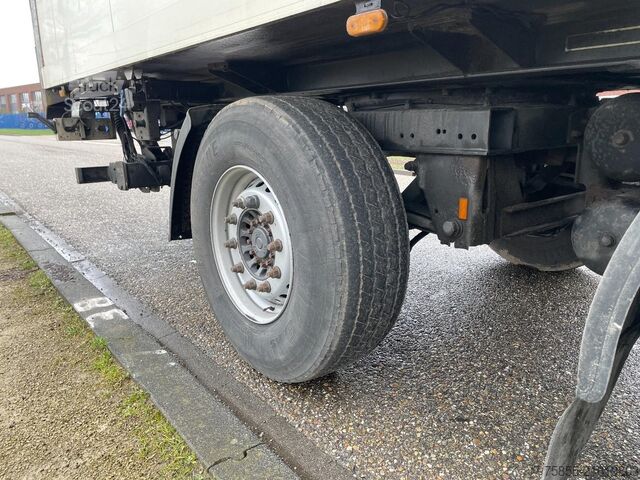 Gesloten bak Schmitz SKO 24/LZG-13.4 FP45COOL ISO Box / Loading Lift...