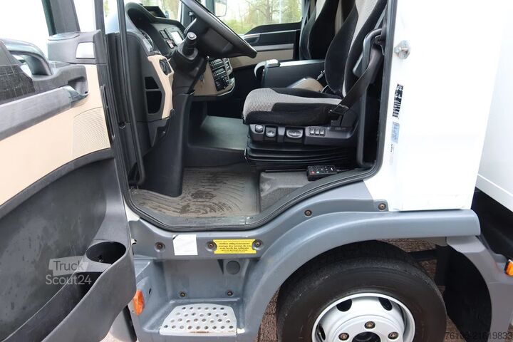 Box body MAN TGL 12.220 Bak + Palfinger klep 1500 KG   € 29...