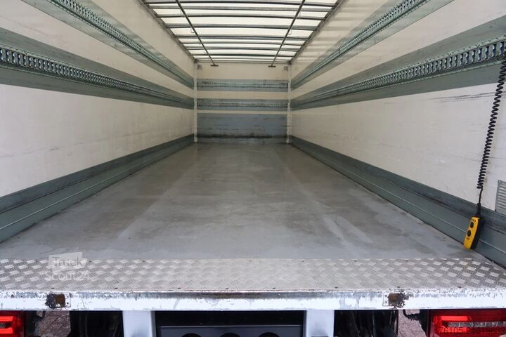 Box body MAN TGL 12.220 Bak + Palfinger klep 1500 KG   € 29...