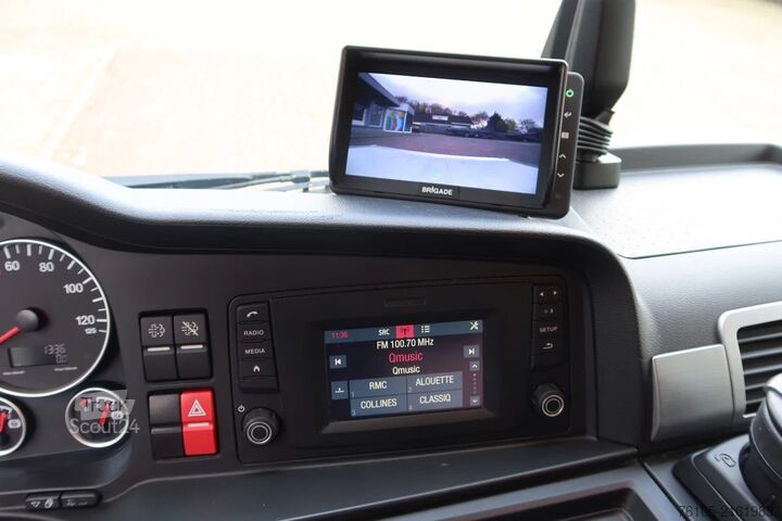 Box body MAN TGL 12.220 Bak + Palfinger klep 1500 KG   € 29...