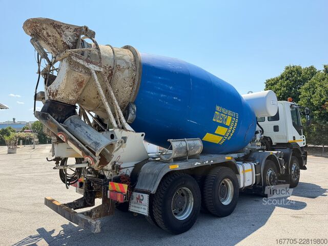 Kamion mikser za beton Iveco TRAKKER 450