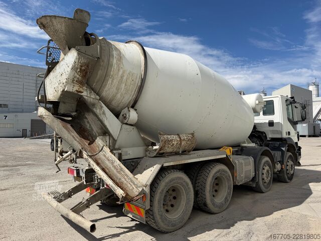 Kamion mikser za beton IVECO TRAKKER 400