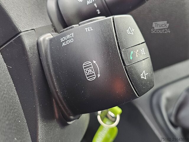 Bakwagen RENAULT MASTER 2.3 Bakwagen Laadklep!