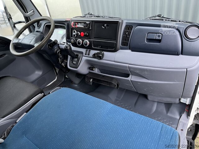 Vehicul de colectare a deșeurilor FUSO Canter 3S13 3.0 Automaat Veegvuilkipper zijlade...