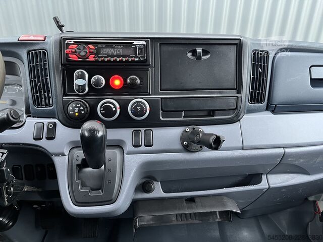 Vehicul de colectare a deșeurilor FUSO Canter 3S13 3.0 Automaat Veegvuilkipper zijlade...