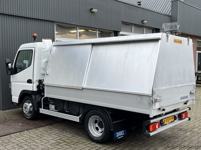 Vehicul de colectare a deșeurilor FUSO Canter 3S13 3.0 Automaat Veegvuilkipper zijlade...