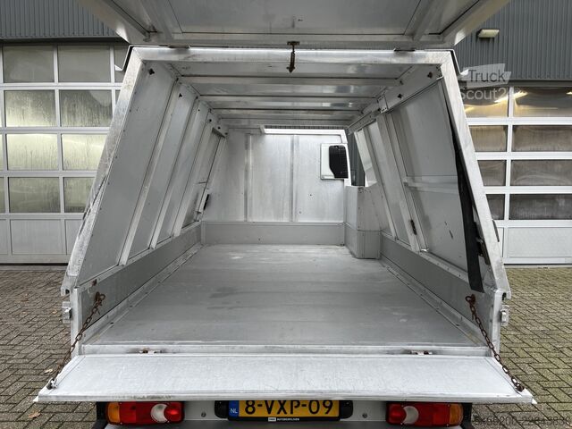 Vehicul de colectare a deșeurilor FUSO Canter 3S13 3.0 Automaat Veegvuilkipper zijlade...