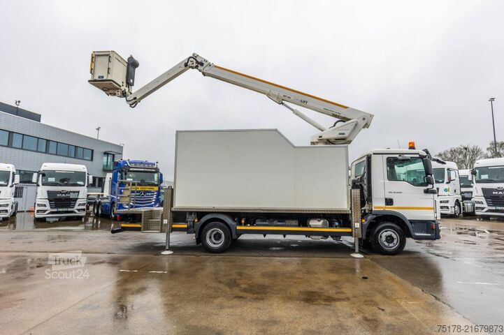 Aerial platform MAN TGL 12.220 BB - DANILFT WDT 180S