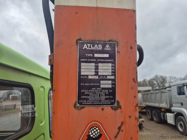 Kranwagen Scania LB81