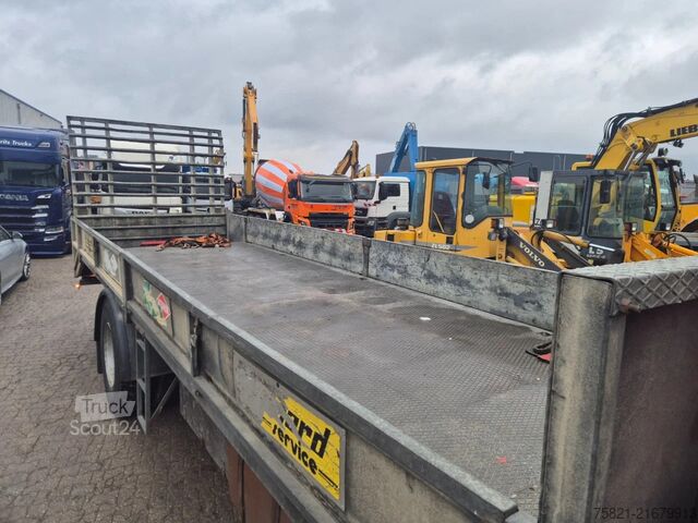 Kranwagen Scania LB81