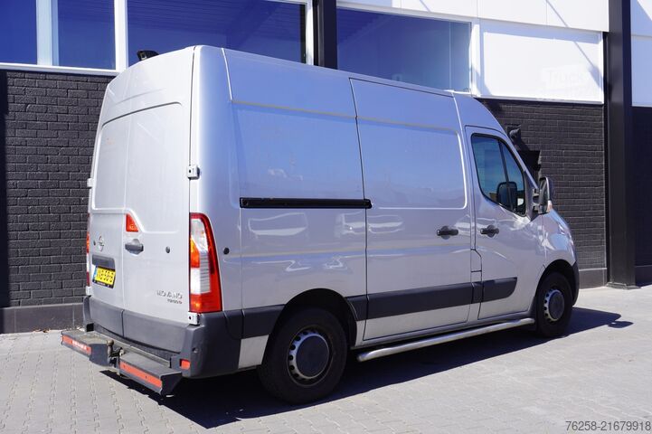 Slēgtais furgons Opel Movano 2.3 Turbo 180PK L1H1 EURO 6 - Airco - Na...