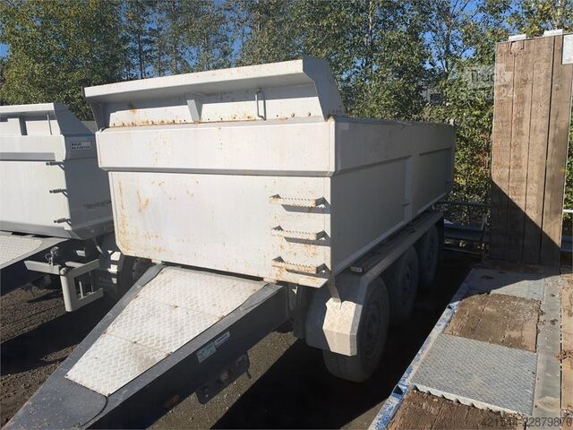 Remolque de triple eje Istrail Istrail Triple-Axle Trailer
