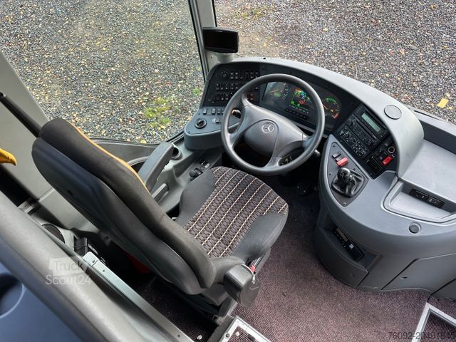 Reisebus MERCEDES-BENZ Tourismo O350 17 RHD-L (59Sitze*DE*TOP)