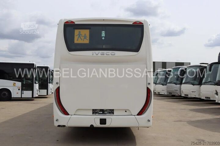 Intercitybus Iveco Crossway 13m Pop / Double middle door/ prép Lif...