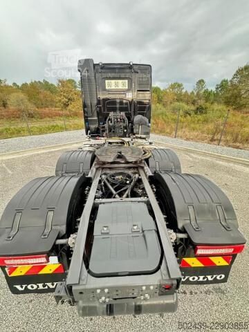 Tractor estándar Volvo FH