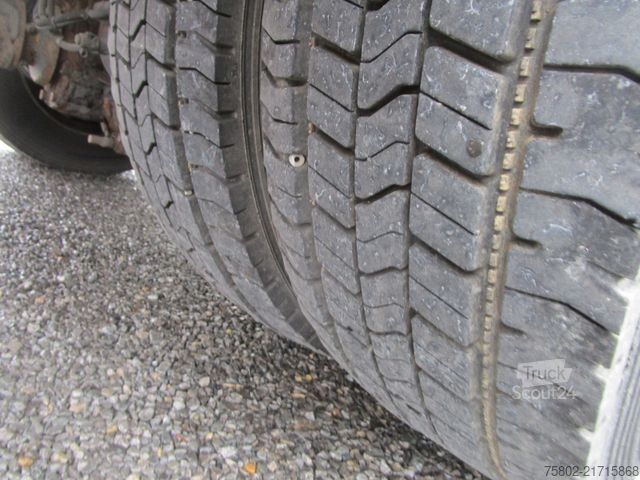 Tenteli düz yataklı kamyon VOLVO FL 12.290 L 4x2 *Schaltung+LBW+AHK+7,20m*Mod.14