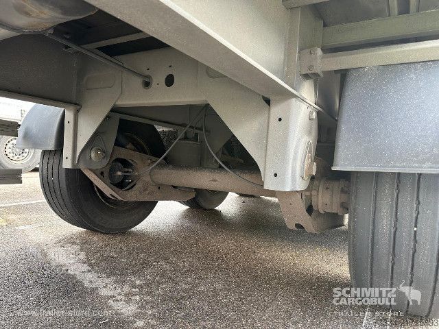 Auflieger mit Pritsche & Plane Fruehauf Semitrailer Curtainsider Standard