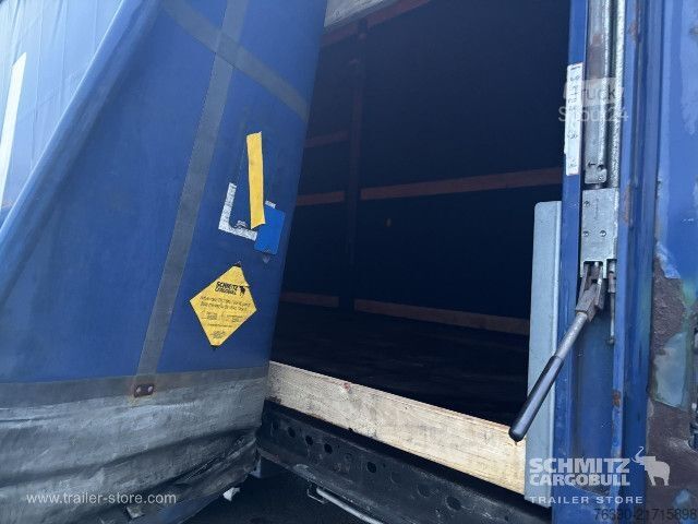 Åpen semitrailer med presenning Schmitz Cargobull Semitrailer Curtainsider Mega