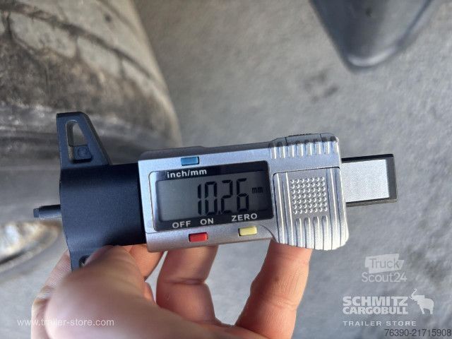 Semiremorcă deschisă cu prelată Schmitz Cargobull Semitrailer Curtainsider Mega